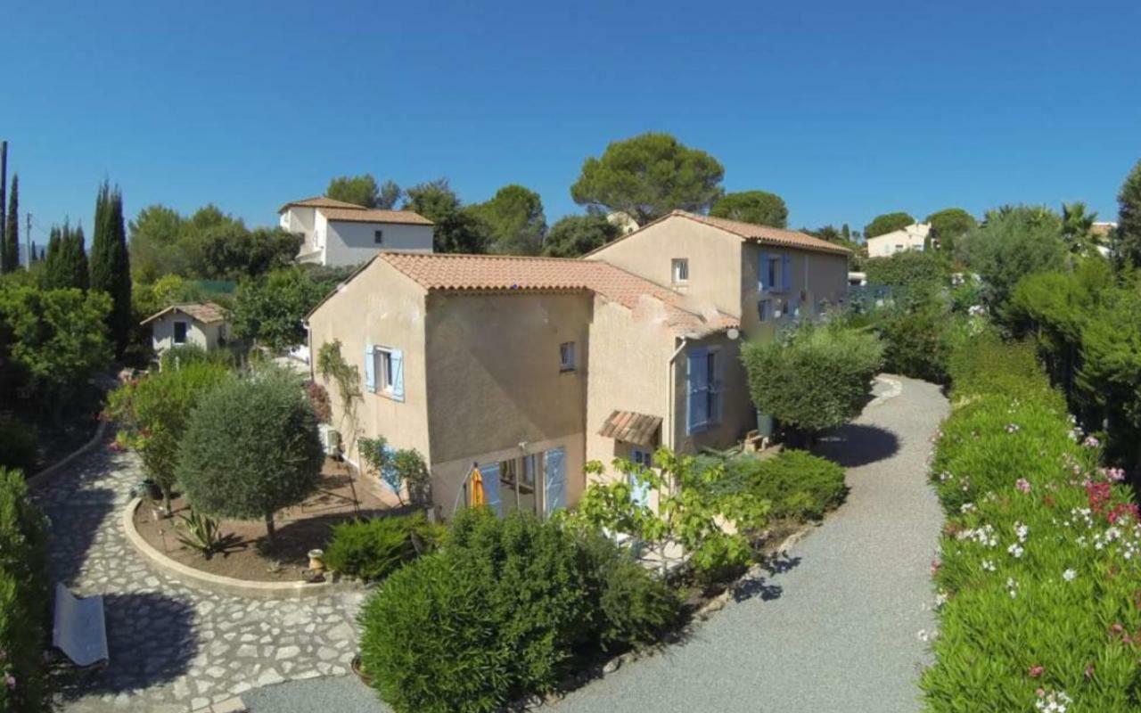 Entre Mer Et Esterel Roquebrune-sur-Argens Exterior foto